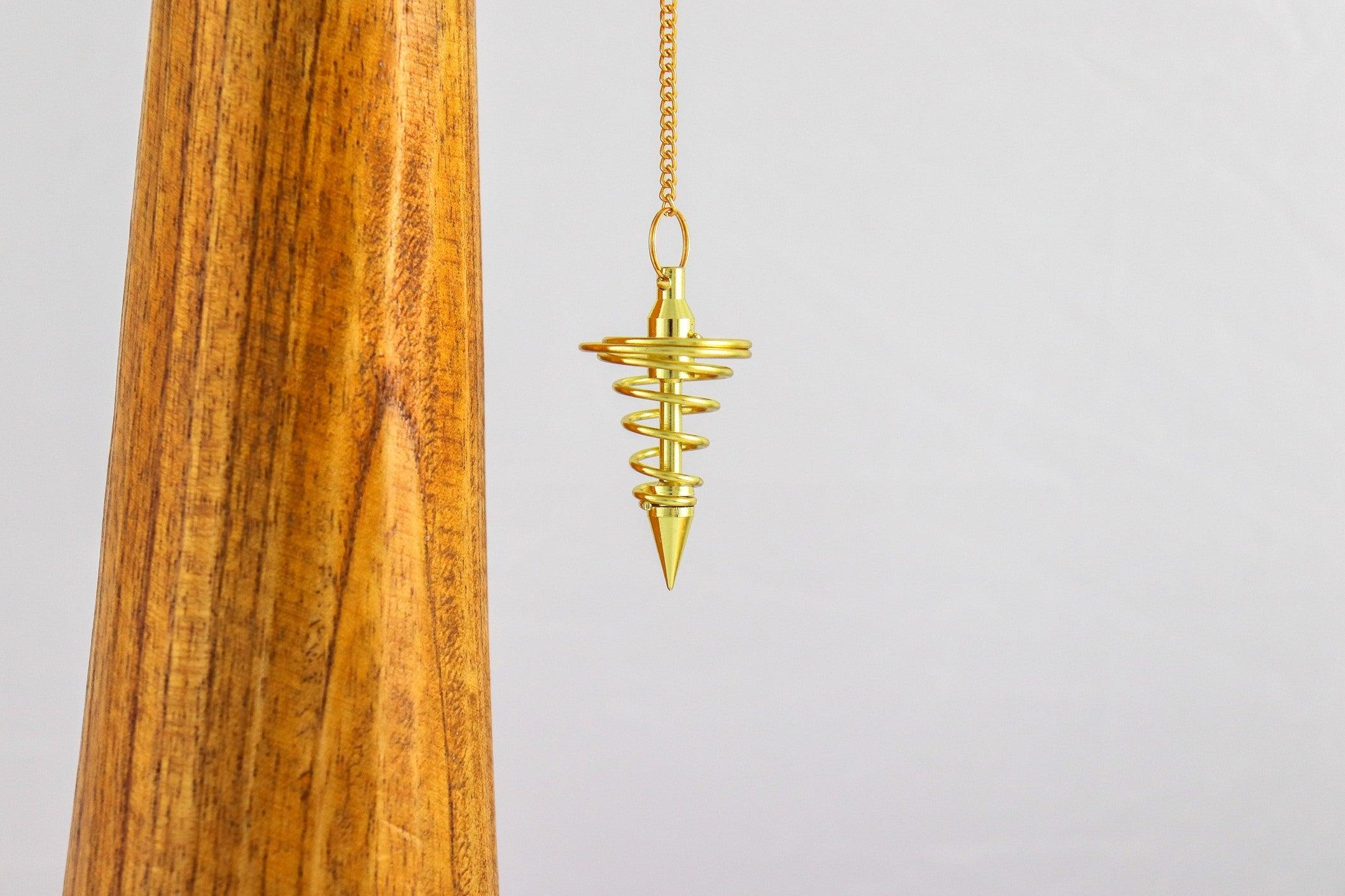 Pendule Spirale - Laiton doré-0